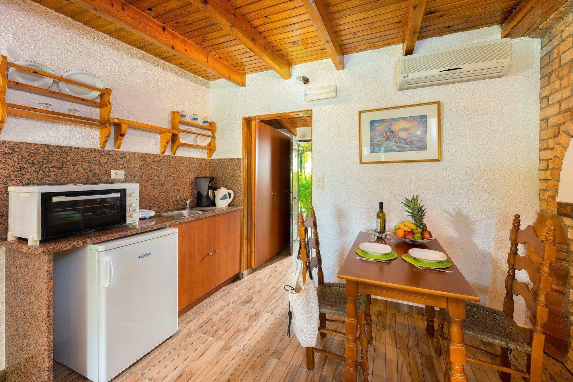 Elefteria Apts & Suites Kolymbia Extérieur photo