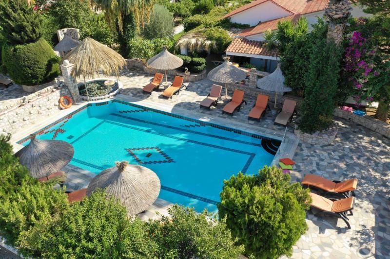 Elefteria Apts & Suites Kolymbia Extérieur photo